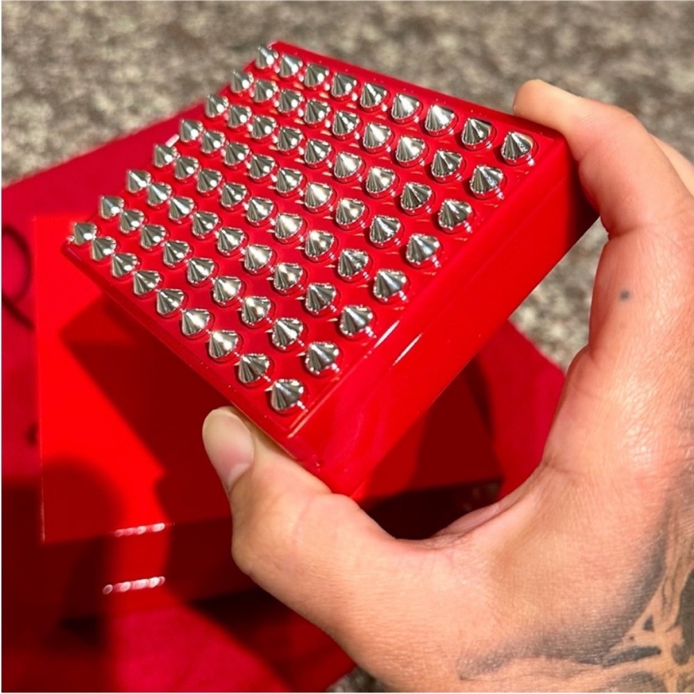 ❤️🔥 CHRISTIAN LOUBOUTIN ❤️🔥 Red Studded Gift Away - Picture 4 of 10